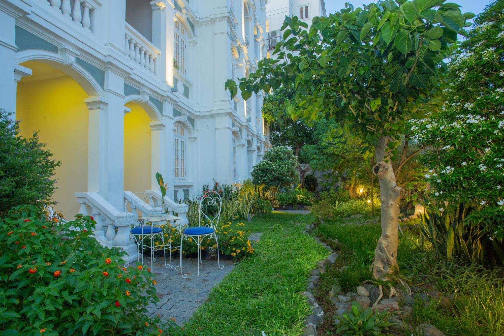 Hoi An Garden Palace Hotel y Spa Exterior foto